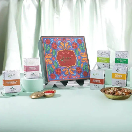 Make Your Luxurious Bath With Lass Natural's Hand made bath care gift hamper